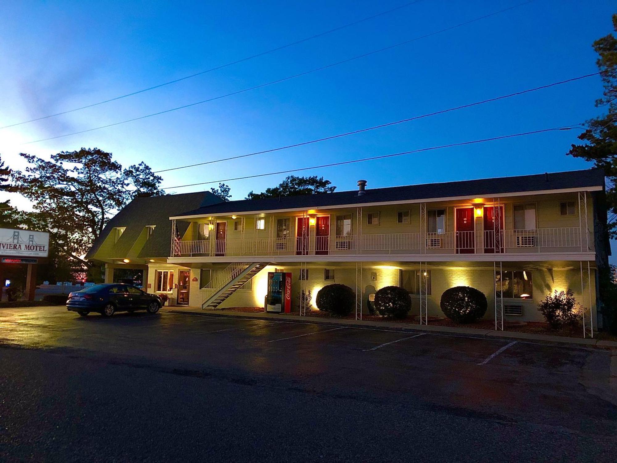 Riviera Motel Mackinaw City Exterior photo